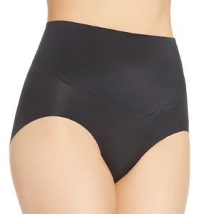 WACOAL Inside Edit Shaping Briefs